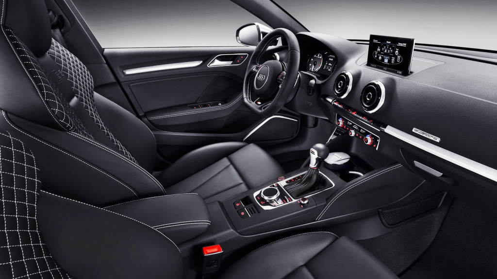 2014-Audi-S3-Sportback-Int