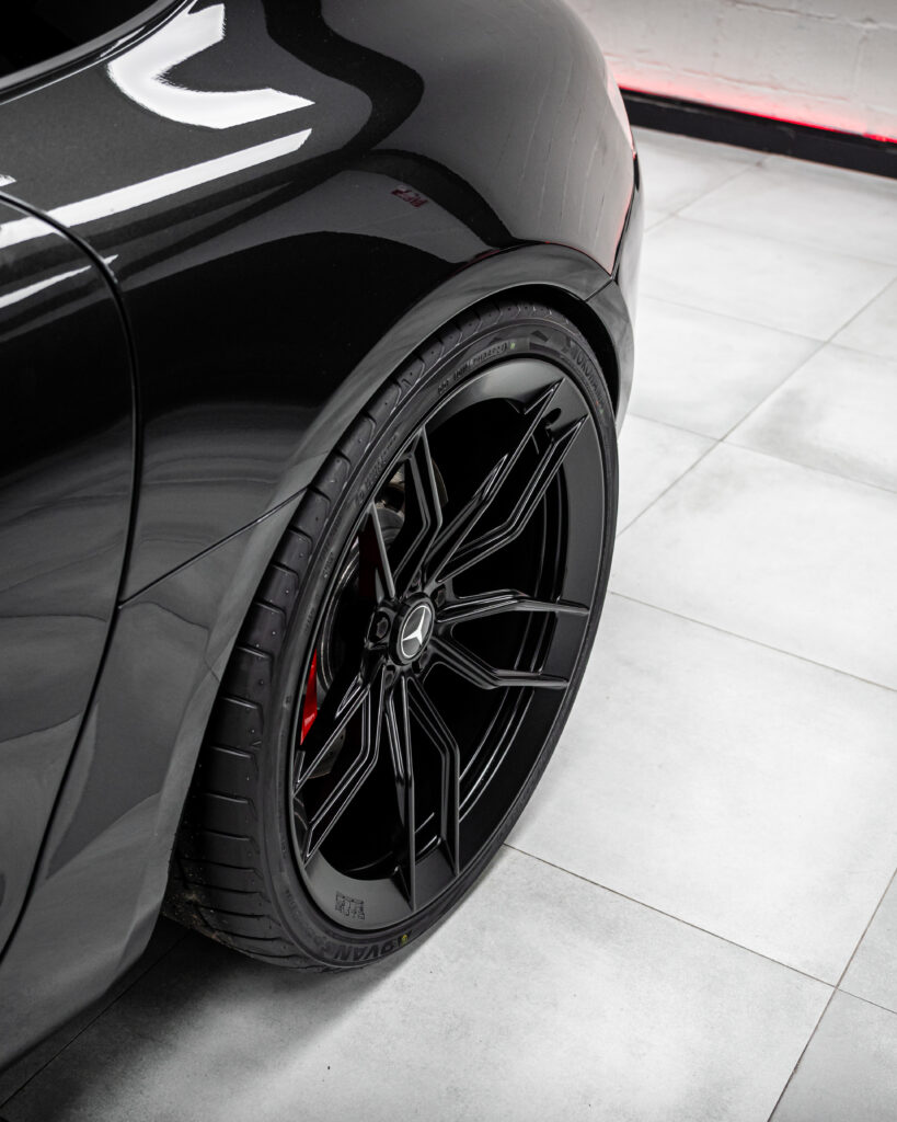 alt="llantas forjadas gtr auto wheels GF05 para mercedes amg gts"