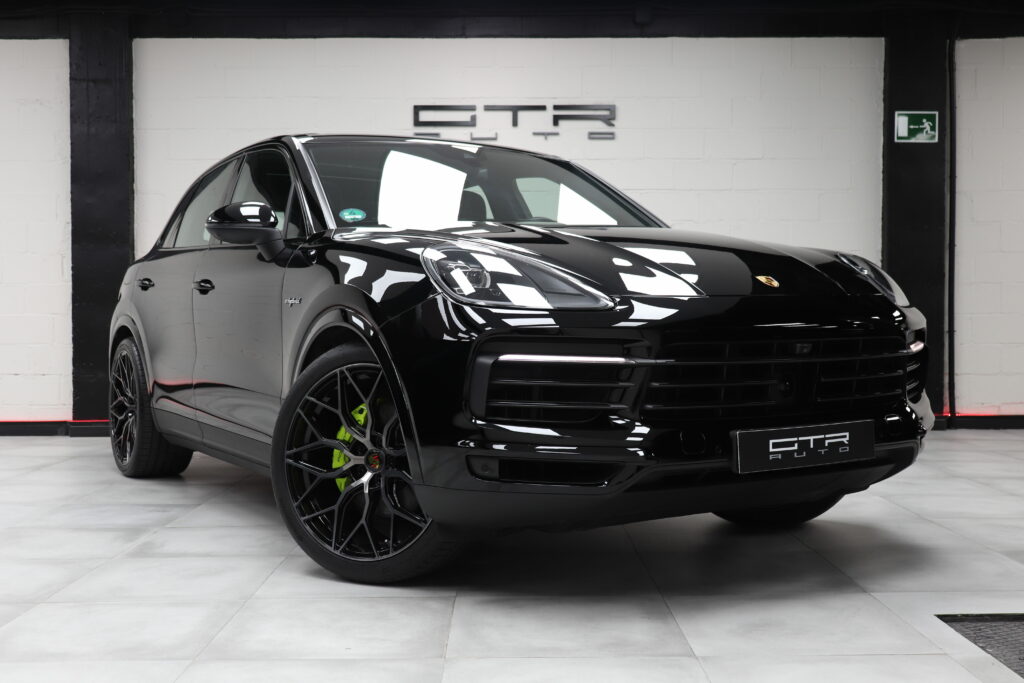 alt="Porsche cayenne con llantas GTR Auto wheels GFF01"